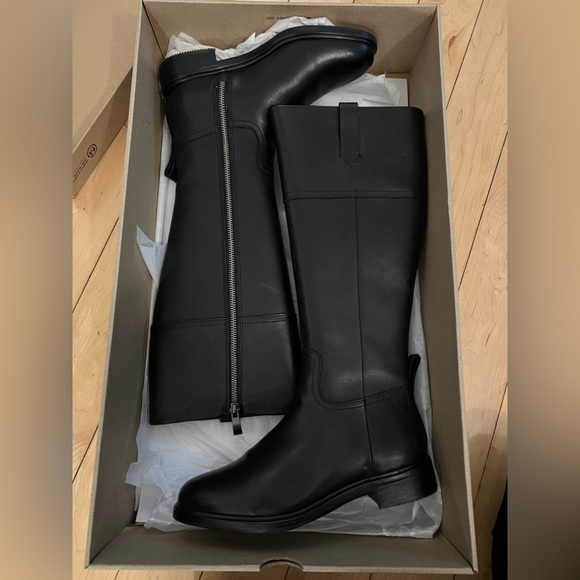 Clarks black leather high boots. Brand new - Picture 2 of 5